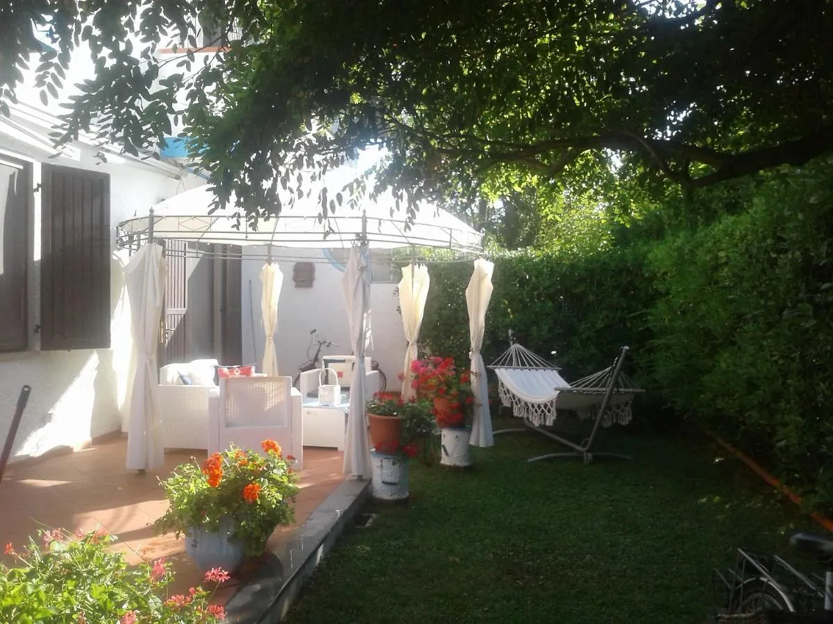 La Villa Dell'Ammiraglio Forte dei Marmi Holiday home